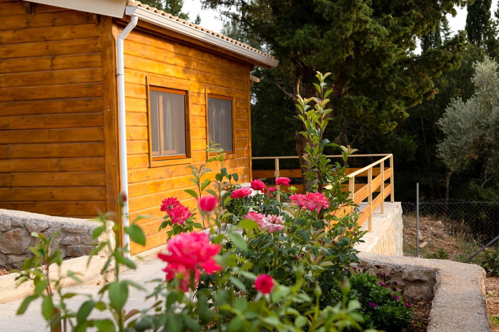 Agrelia Homes Dragano Bagian luar foto